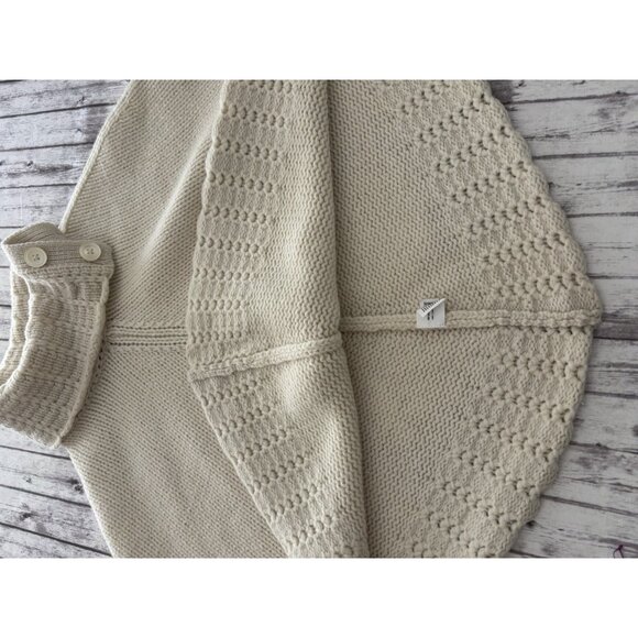 GAP Kids Sweater Knit Poncho Cape Ivory Cream Buttons Lambs Wool S/M - Picture 11 of 12